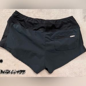 Oiselle Mac Roga Shorts